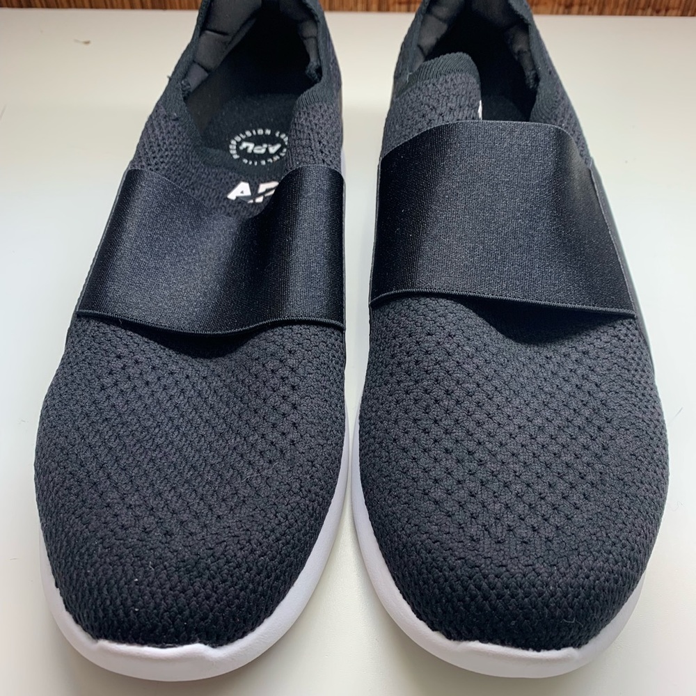 APL Techloom Bliss Mesh Sneakers